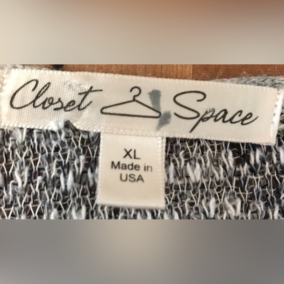 Closet Space Vest Sweater with Fringe Size XL Made in USA - Picture 5 of 5